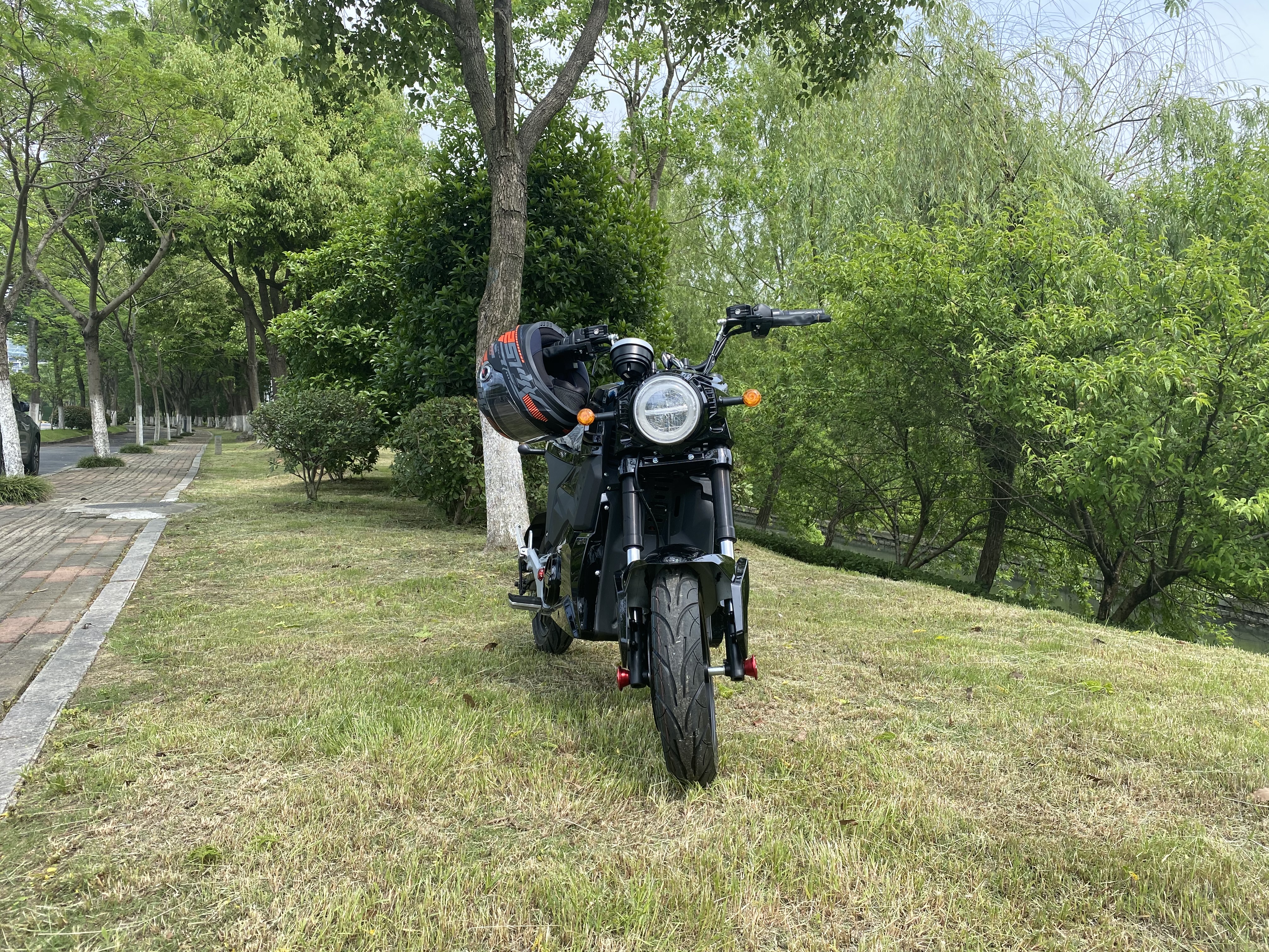 M6-electric motorcycle